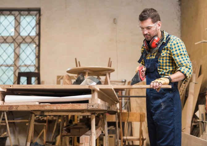 Kitchen Cabinet Installation
